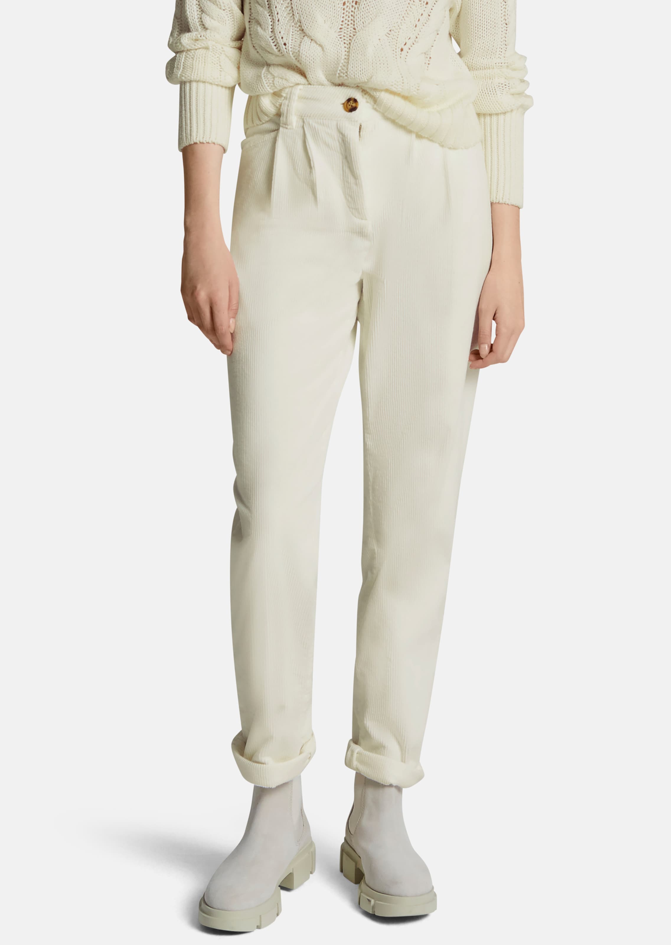 Pantalon en velours cotele avec pinces sur blanc casse MADELEINE Vetement