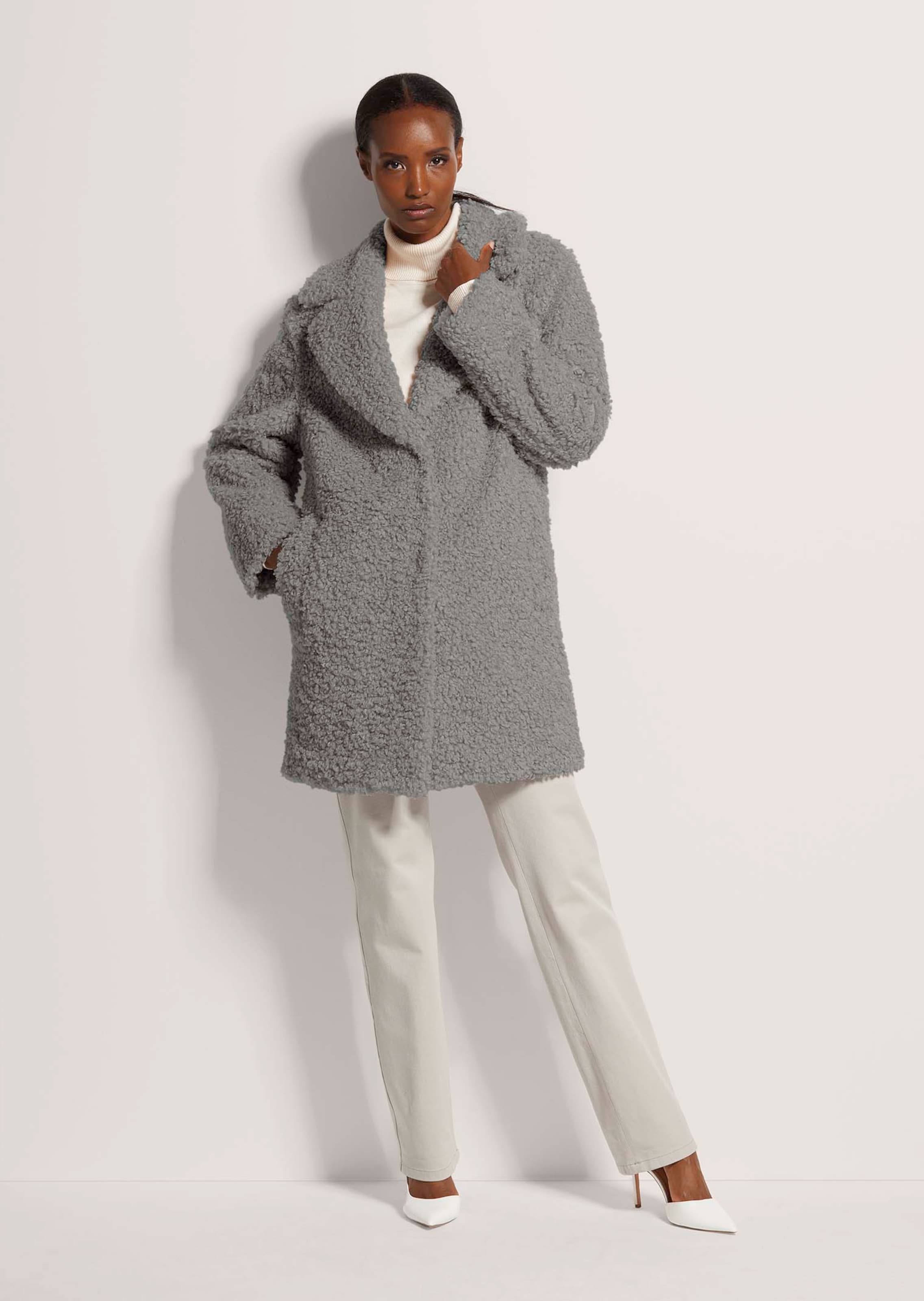 Teddy coat with lapel collar in graphite | MADELEINE Fashion