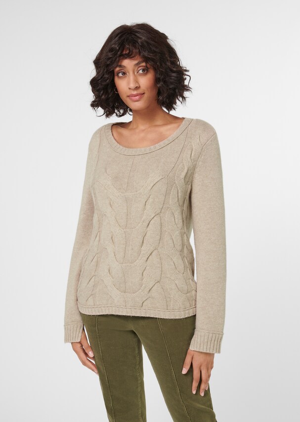 Cable knit jumper with round neckline