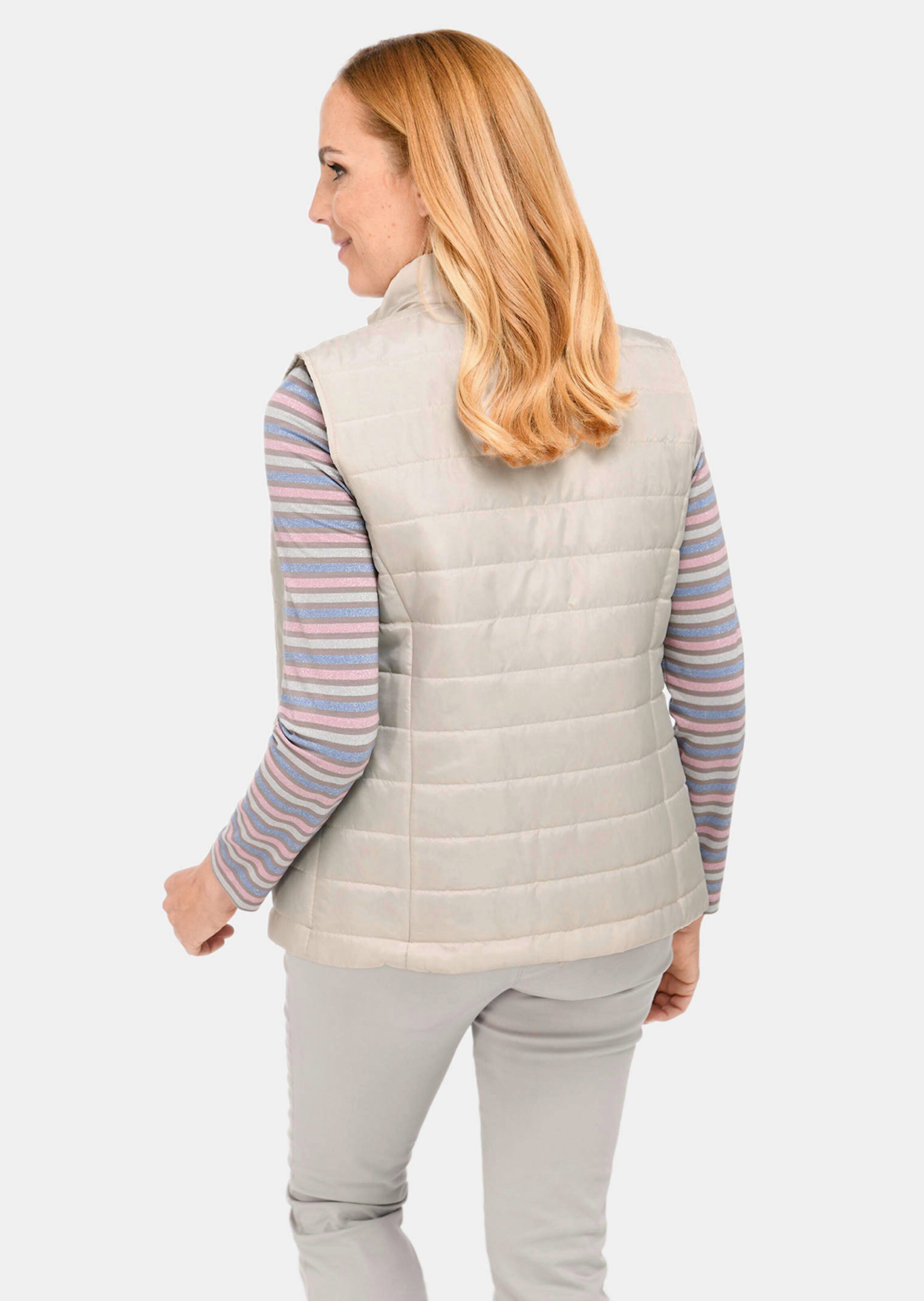 Veste matelassée légère avec col droit - gris pierre - Gr. 24 de Goldner Fashion