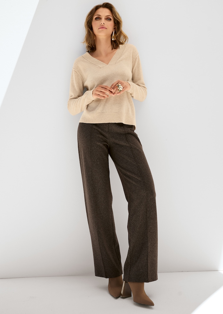 Kurzer V-Pullover mit Good Kaschmir