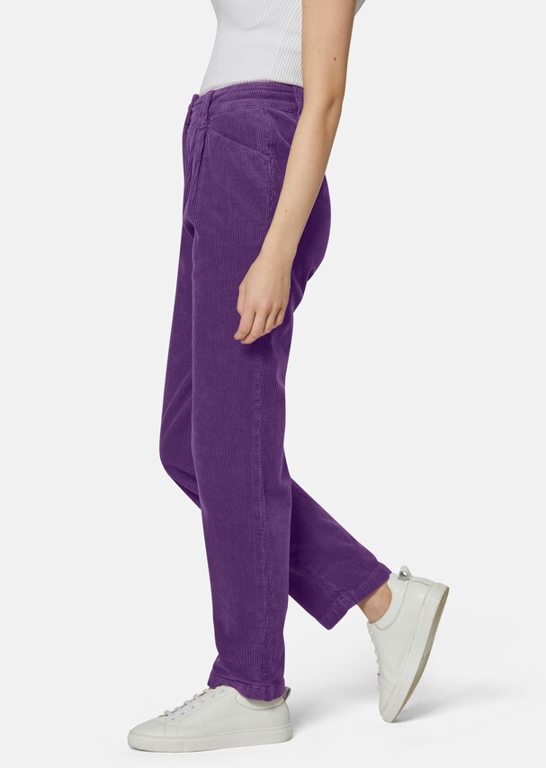 Corduroy trousers with pleats 3