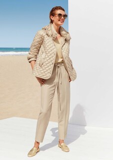 Nadelstreifen-Hose im Highwaist-Style thumbnail 7