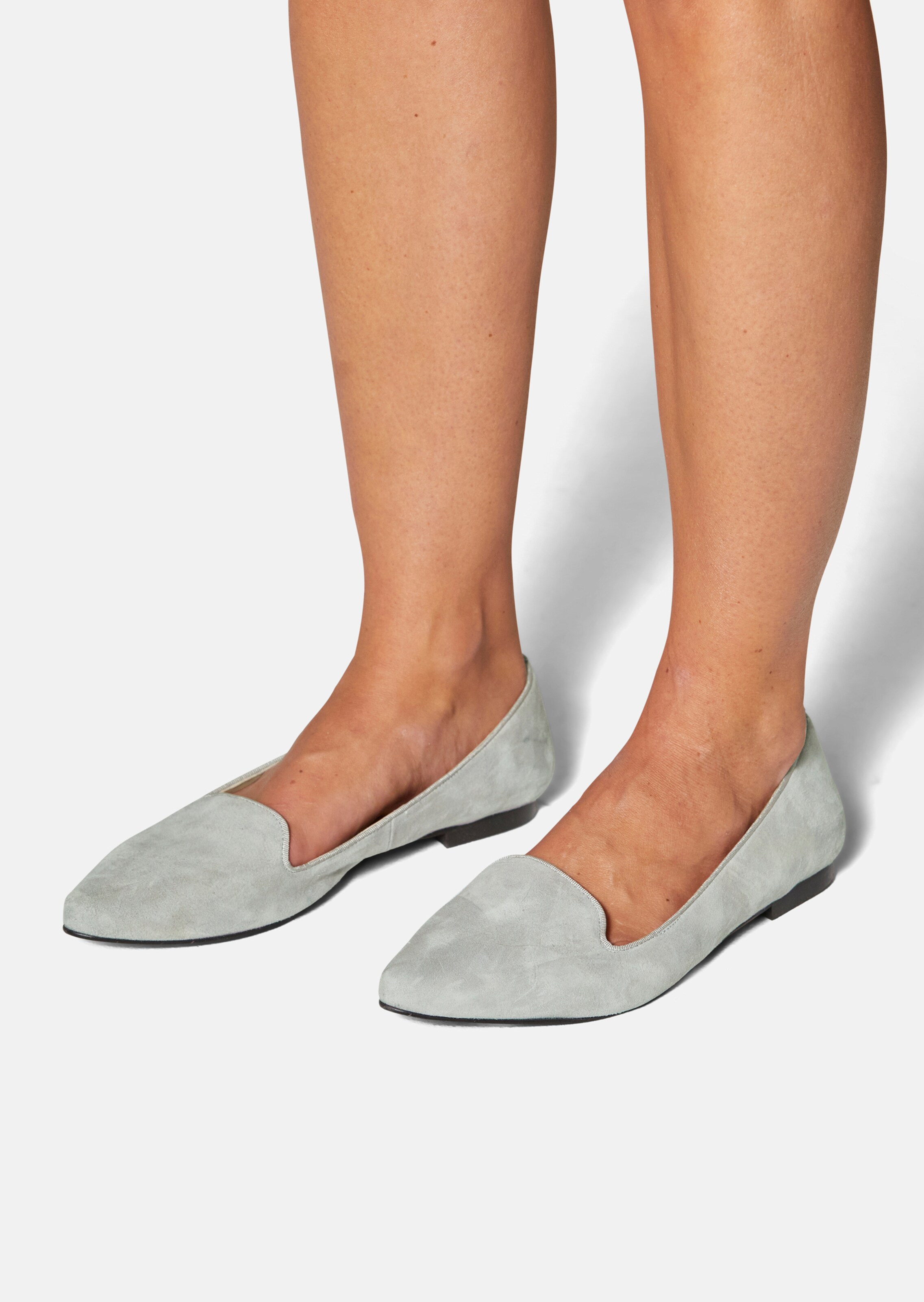 Ballerinas aus Veloursleder