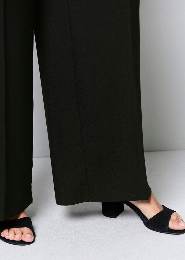 Hose mit Bügelfalte und weitem Bein 5