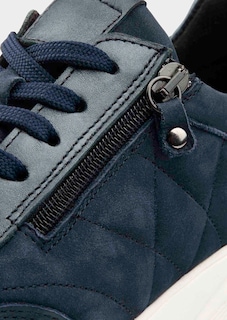 Sneakers thumbnail 3