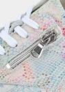 Sneaker mit femininem Foliendruck thumbnail 3