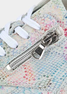 Sneaker mit femininem Foliendruck thumbnail 3