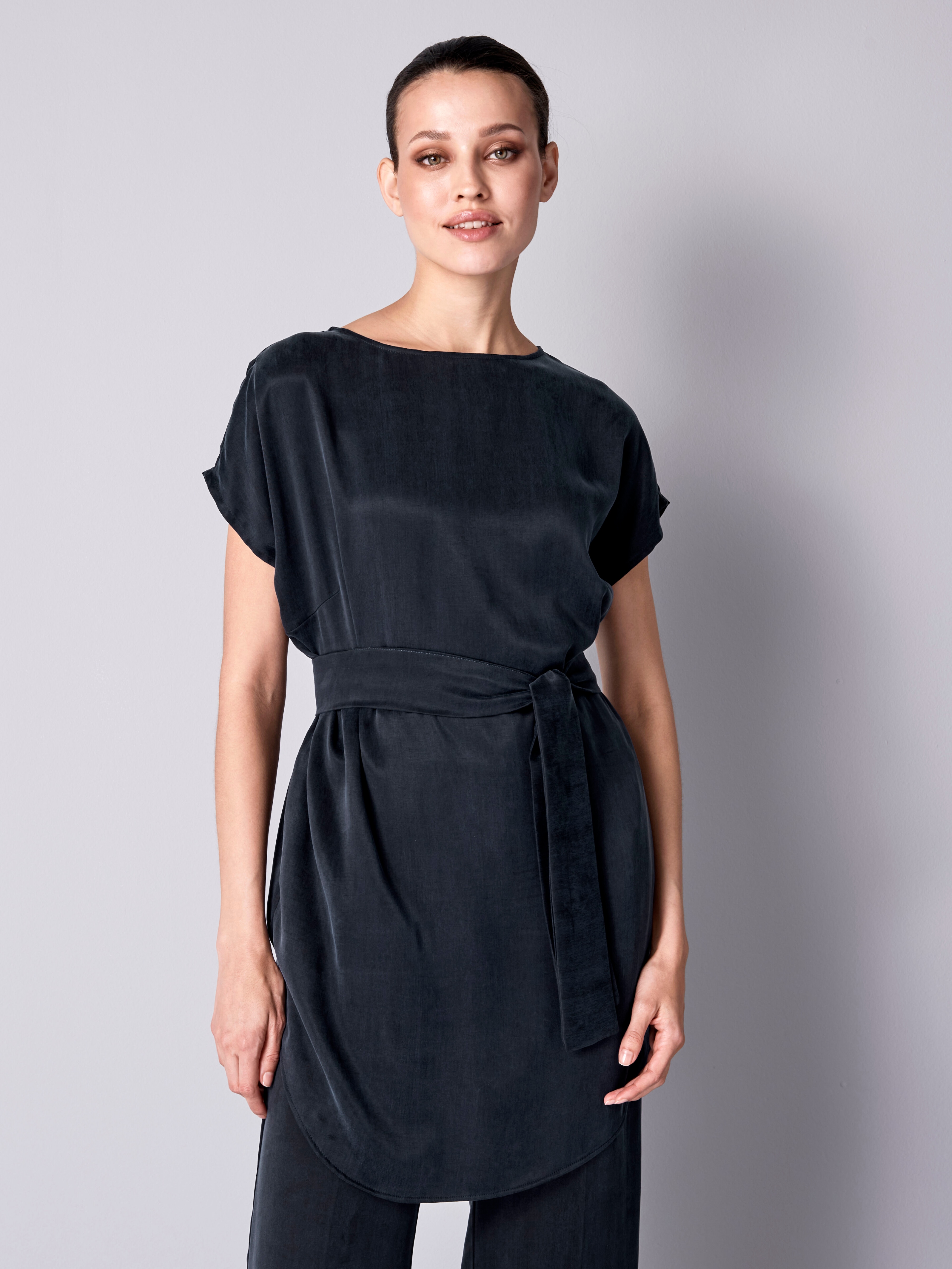 Tunika mit Bindegürtel