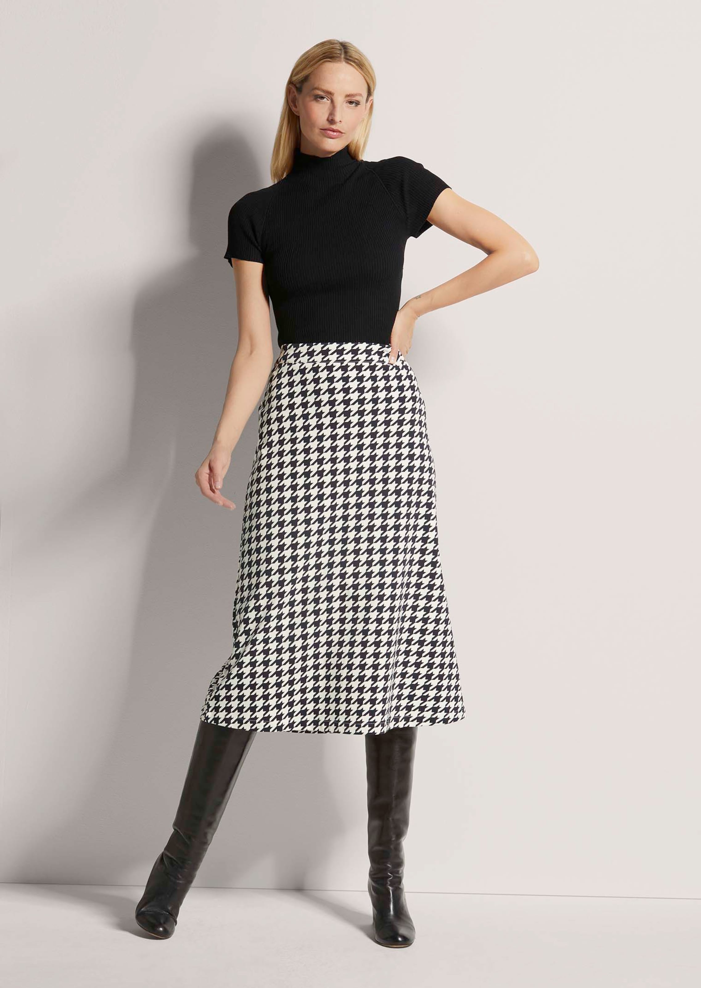 ZARA Jupe tricotée Dames T EU 36 noir style d'affaires