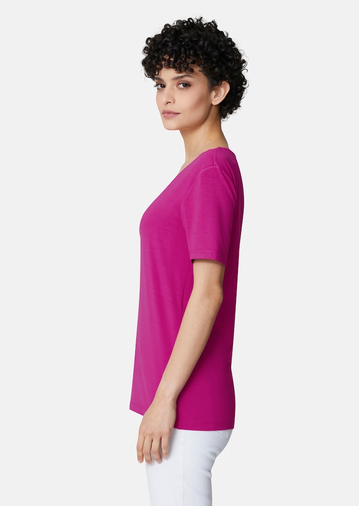 Double pack of t-shirts made from sustainable LENZING™ ECOVERO™ viscose fibers 3