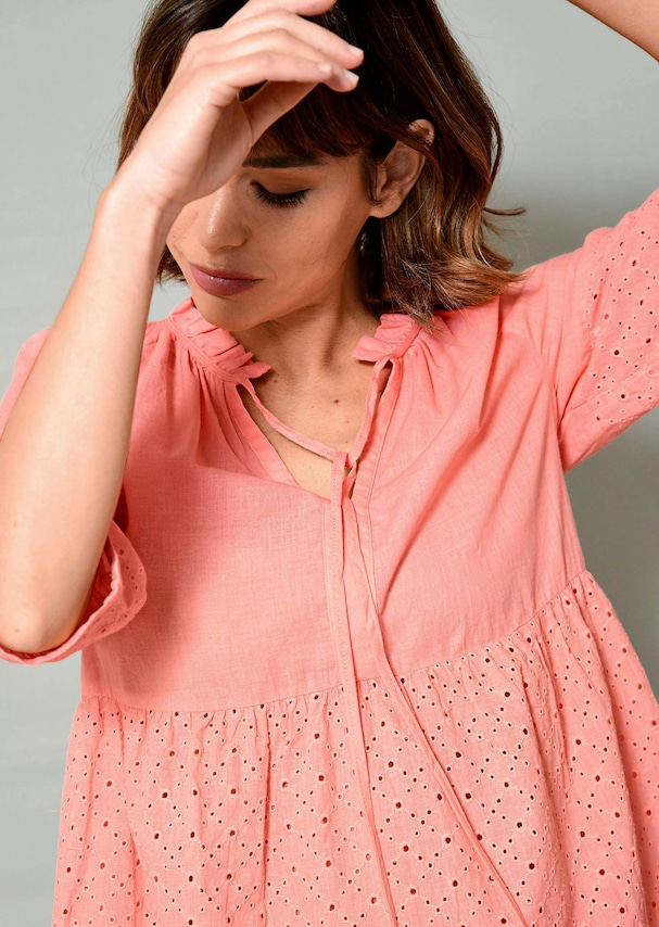 Sommerliche Tunika mit Lochstickerei 4