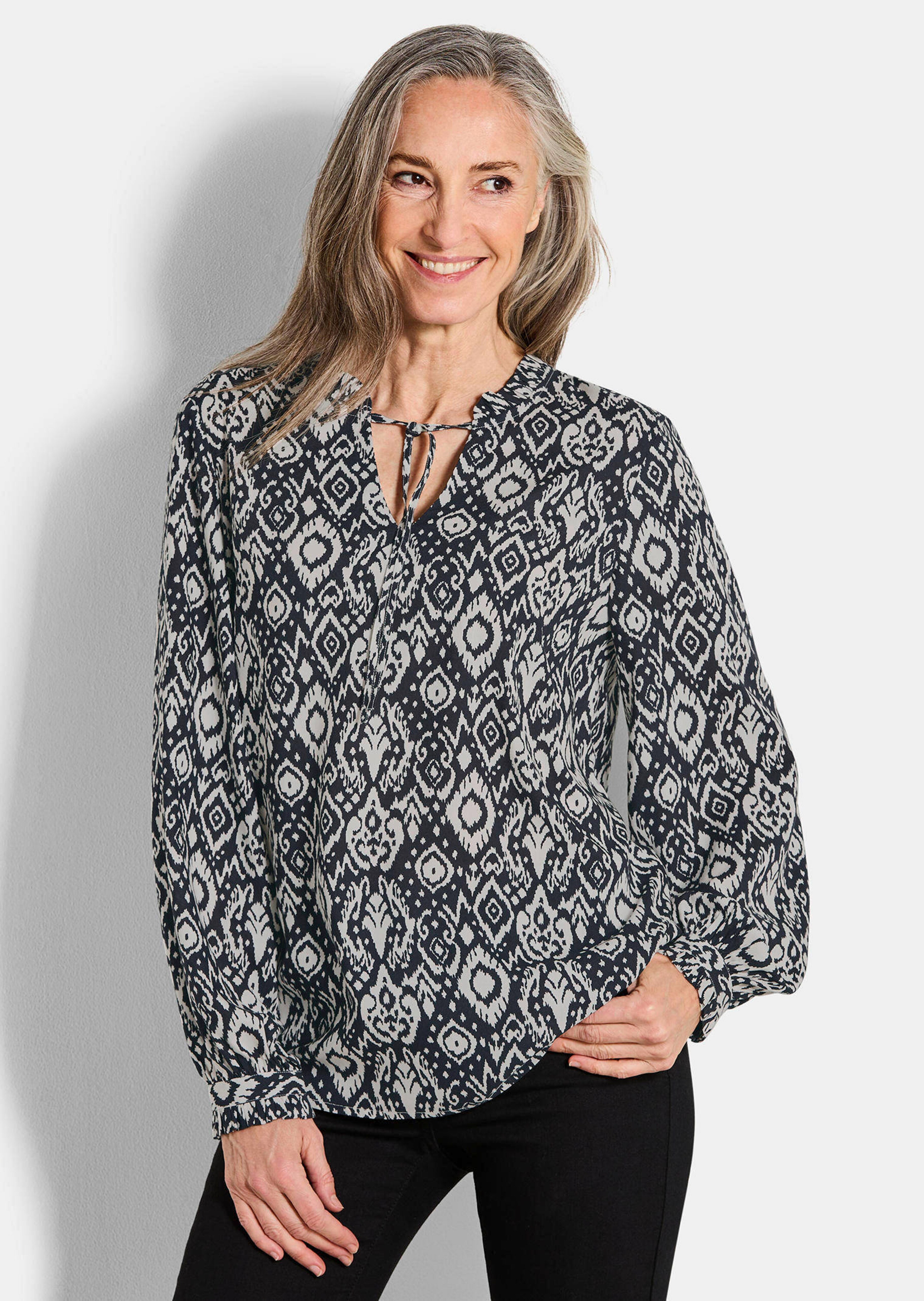 Gedessineerde blouse