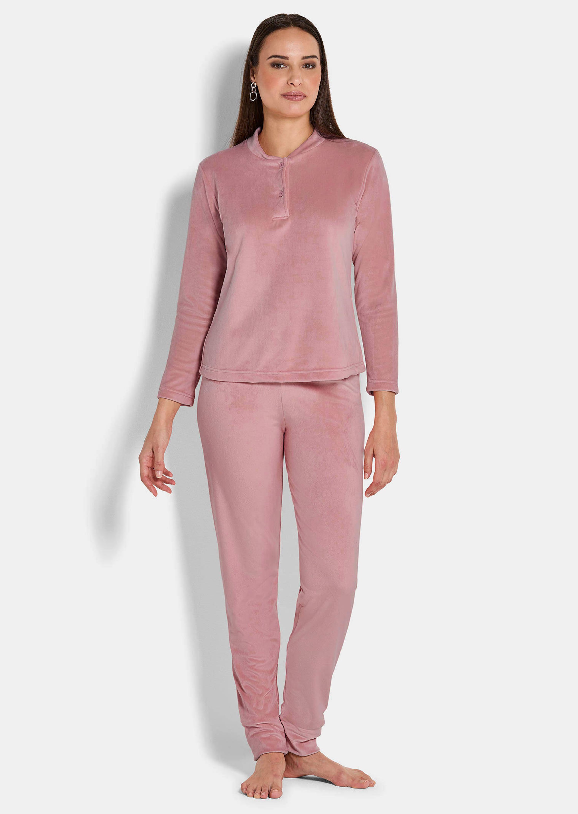 Hausanzug aus samtigem Micro-Fleece