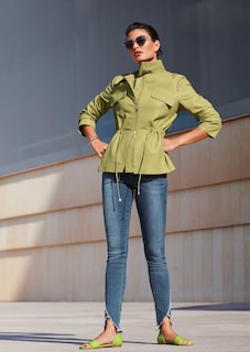 Schlanke Jeans mit Fransensaum thumbnail 7