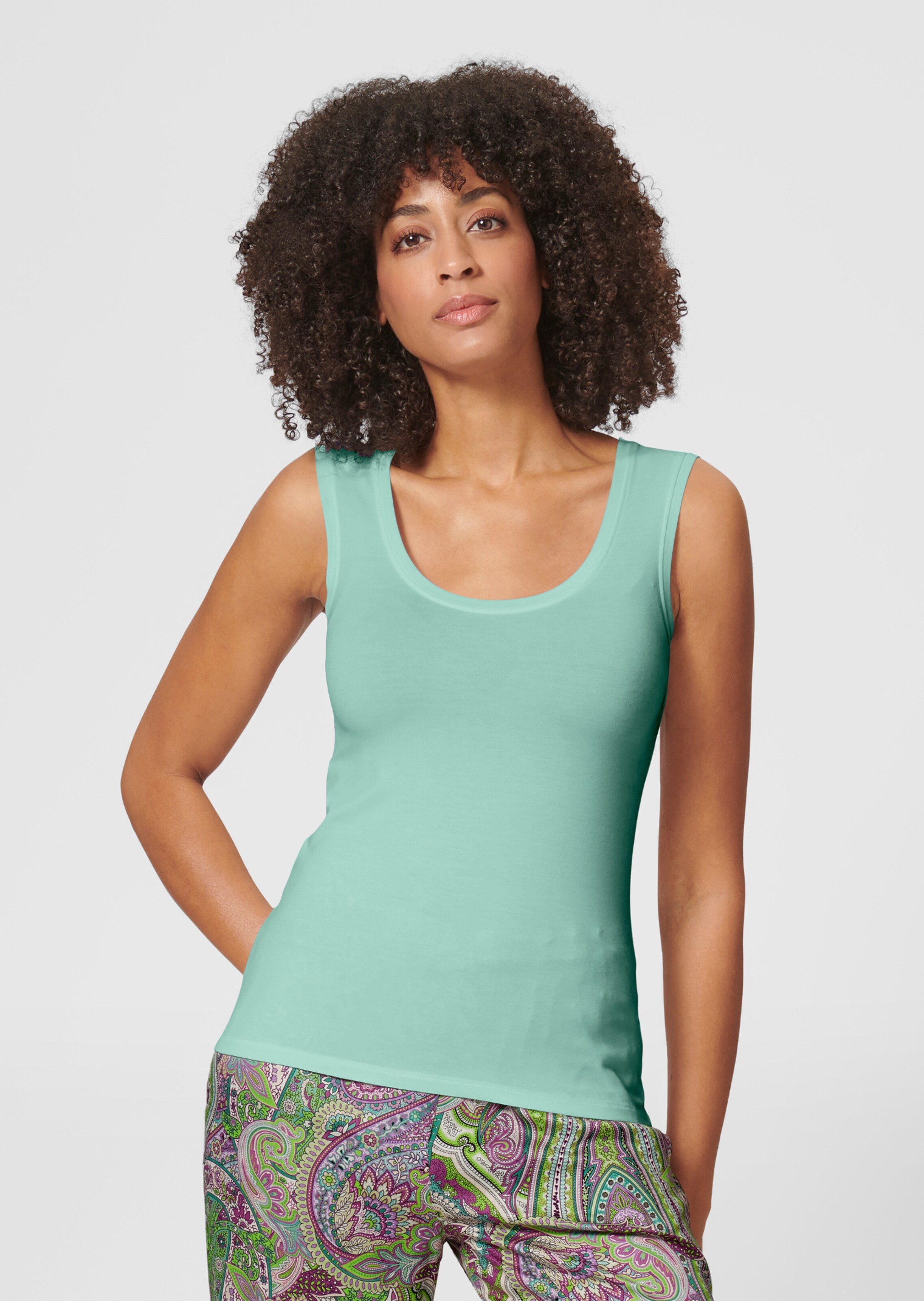 Tanktop mit breiten Trägern