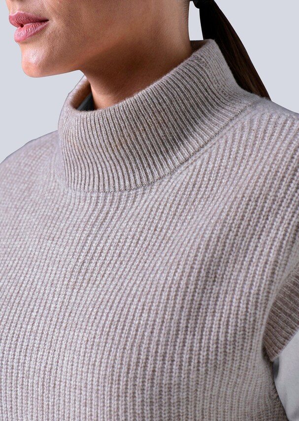 Pullunder in hochwertiger reiner Kaschmirqualität 1