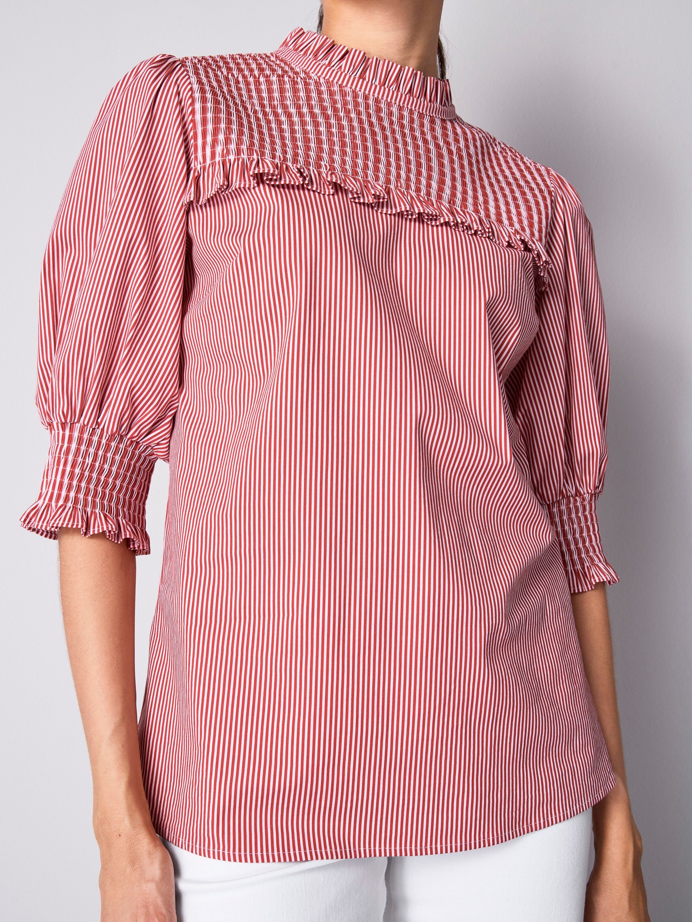 Bluse mit gesmoktem Ärmel 6