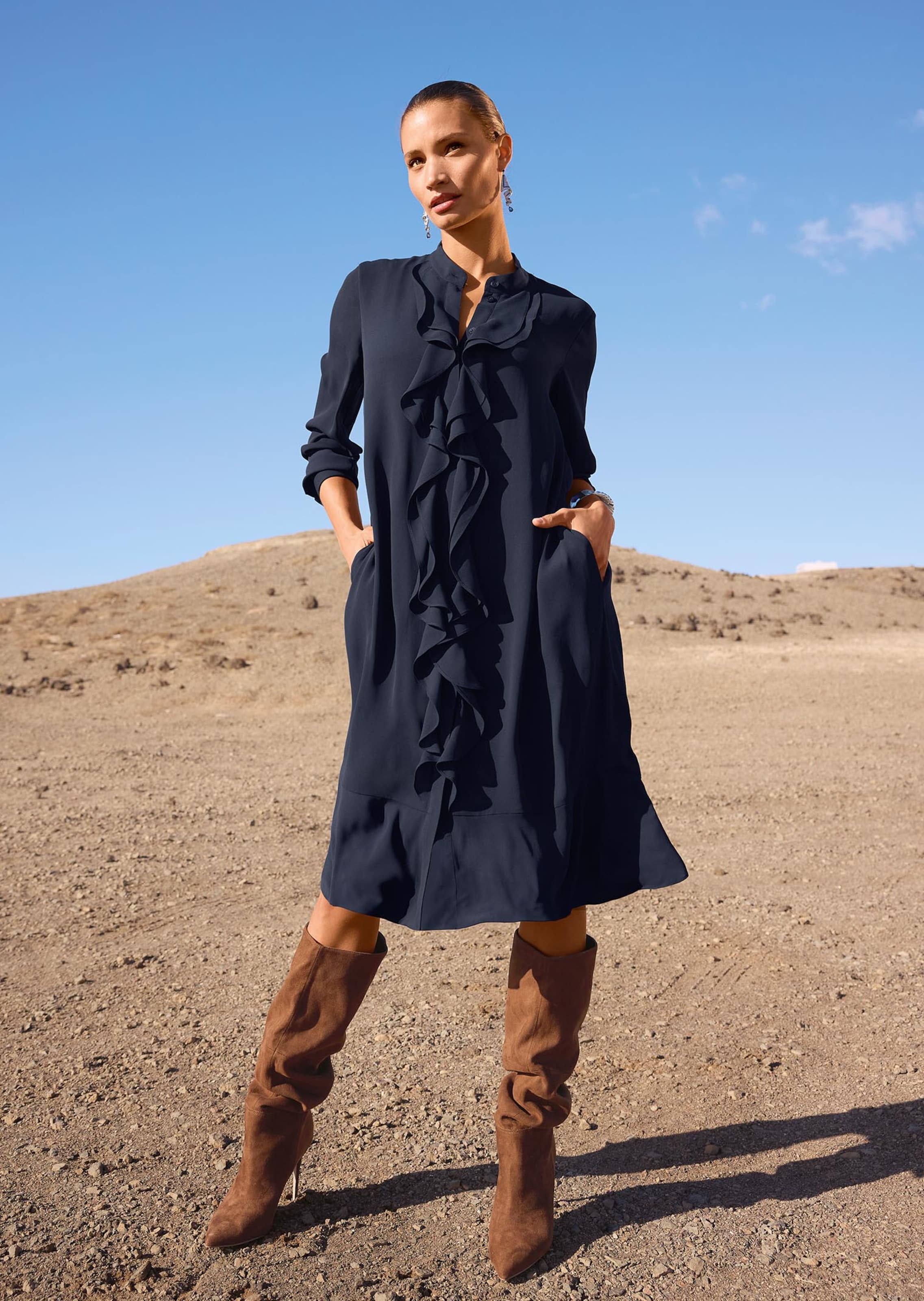 Kleid mit Volants